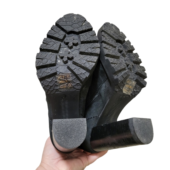 Steve Madden Black Anabelle Chunky Booties - Picture 9 of 11